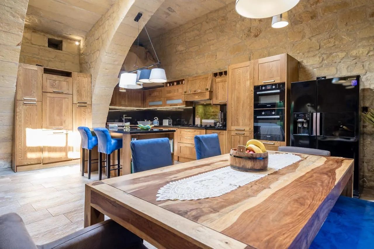 Luxurious Villa With Indoor Heated Pool Zurrieq