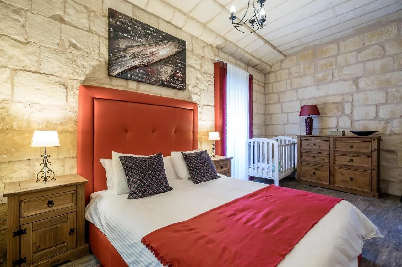 Luxurious Villa With Indoor Heated Pool Zurrieq 0*,  Malta