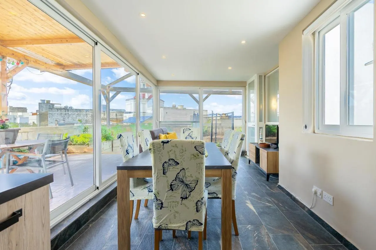 Luxurious Villa With Indoor Heated Pool Zurrieq Malta