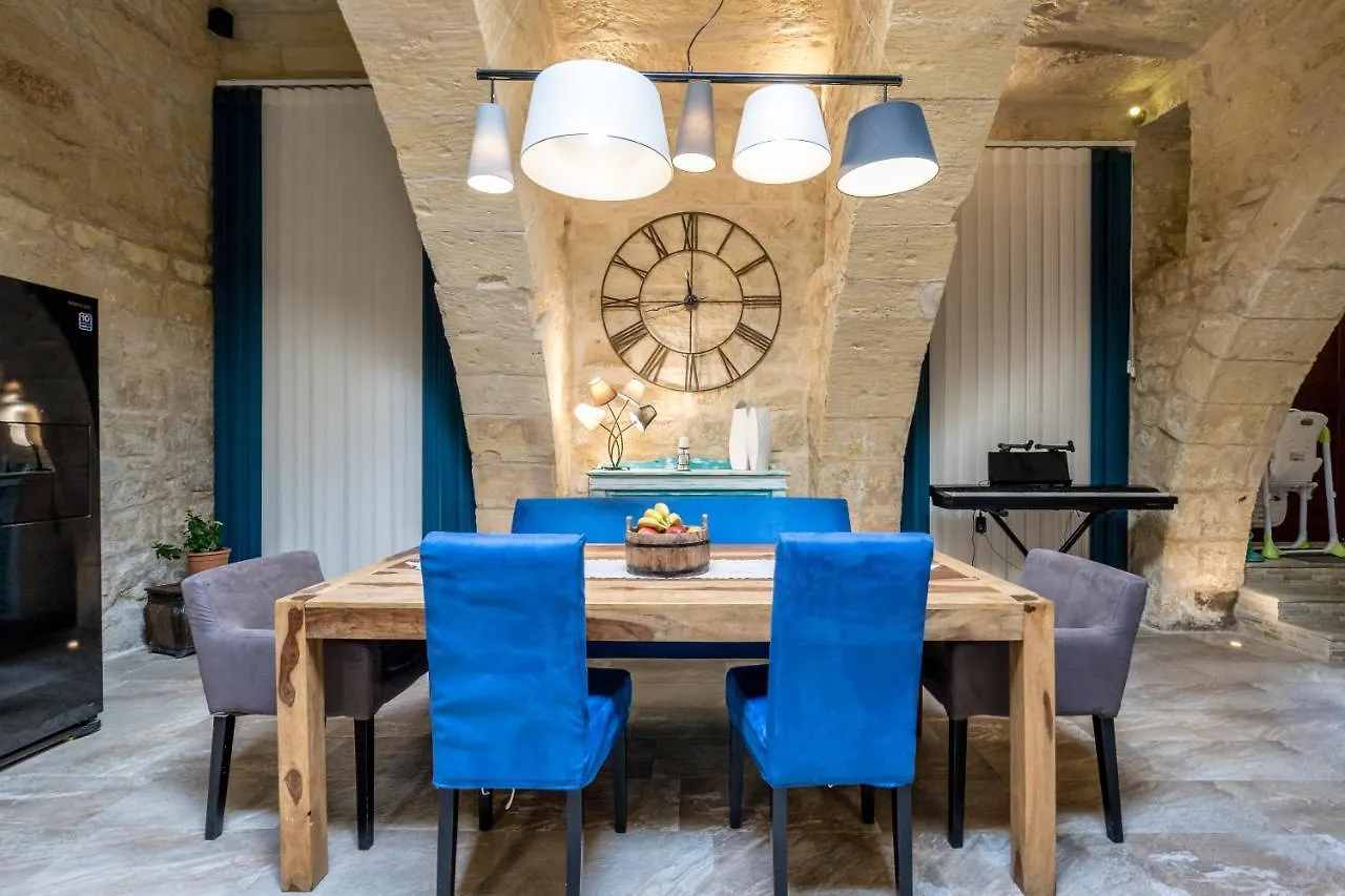 Luxurious Villa With Indoor Heated Pool Zurrieq Malta