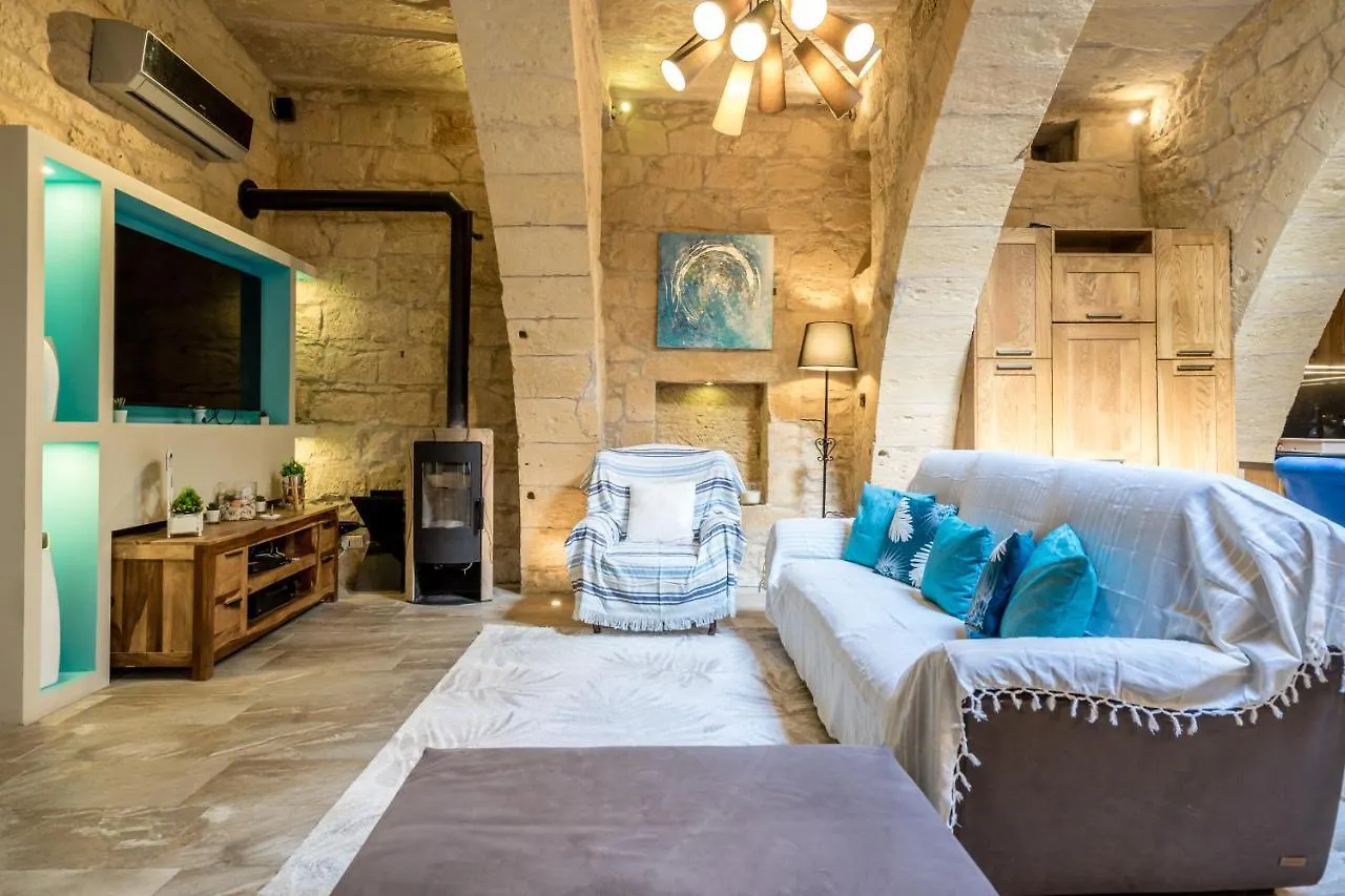 Luxurious Villa With Indoor Heated Pool Zurrieq
