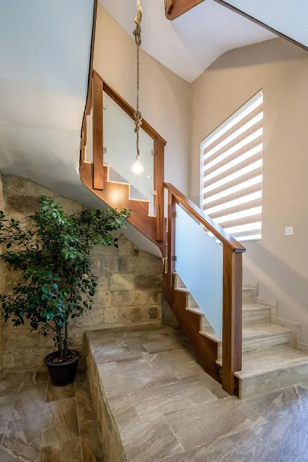Luxurious Villa With Indoor Heated Pool Zurrieq